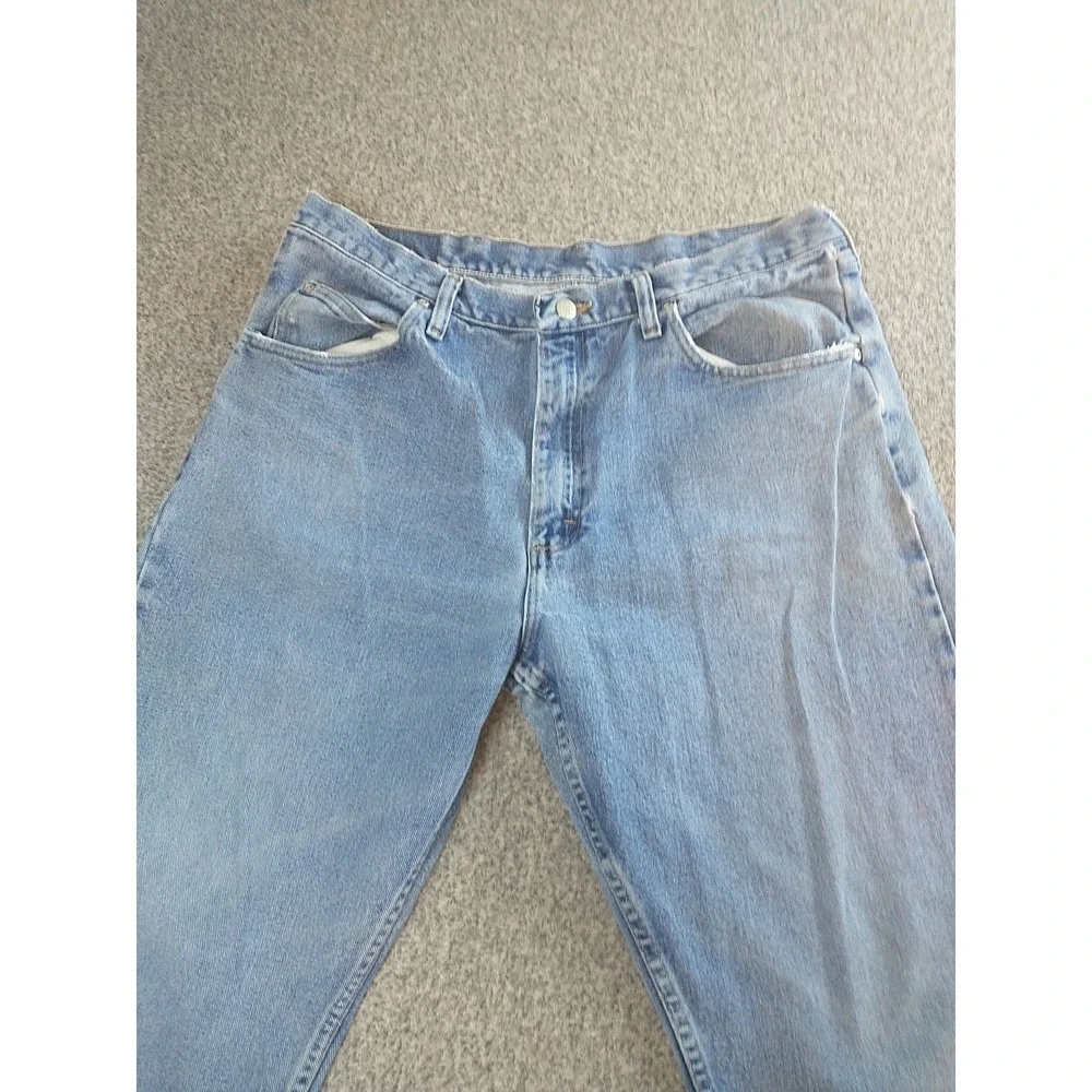 Wrangler 9760WDR Mens Light Wash Straight Leg Distressed Jeans 34x31 Blue Cotton
